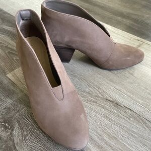 Akaia Ankle Booties